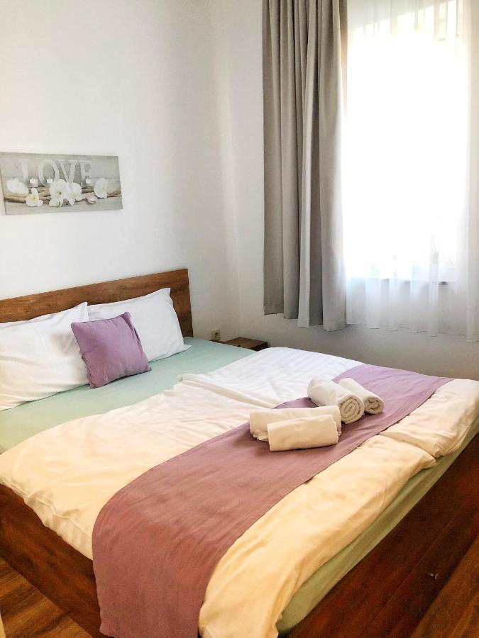 Boro Apartman Tiszafüred Eksteriør billede