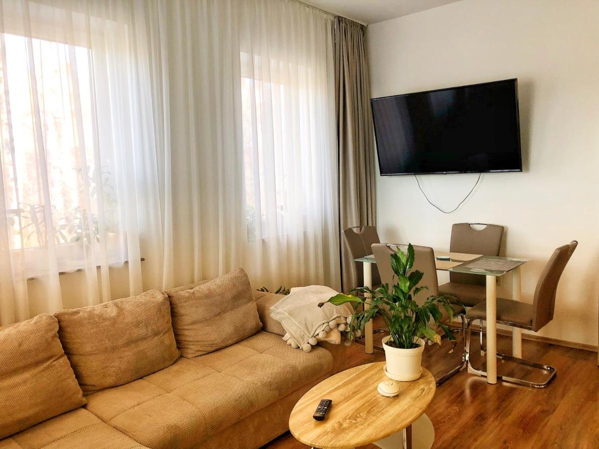 Boro Apartman Tiszafüred Eksteriør billede