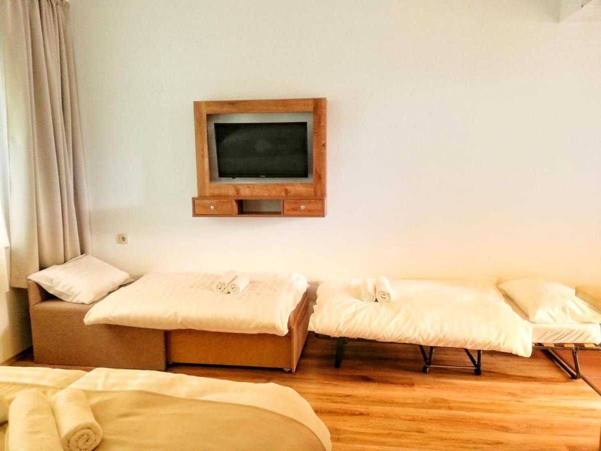 Boro Apartman Tiszafüred Eksteriør billede