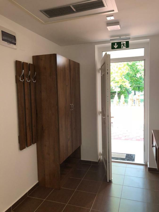 Boro Apartman Tiszafüred Eksteriør billede